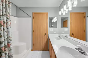 2466 Amber Ln, Elgin, IL 60123 - Photo 16