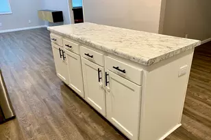 721 N 17th St, Herrin, IL 62848 - Photo 10