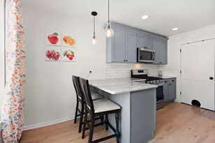 6827 Hickory St, Tinley Park, IL 60477 - Photo 8