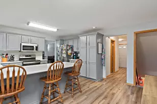 704 E 6th St, Coal Valley, IL 61240 - Photo 18