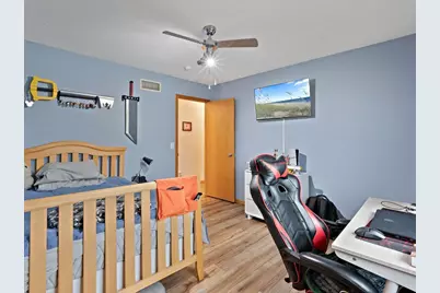 704 E 6th Street, Coal Valley, IL 61240 - Photo 38