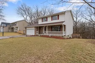 704 E 6th St, Coal Valley, IL 61240 - Photo 2