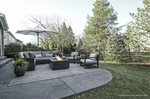 3610 Ari Ln, Glenview, IL 60026 - Photo 14