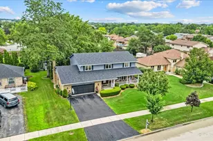 9160 Wheeler Dr, Orland Park, IL 60462 - Photo 2