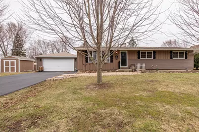 22171 W Pineview Drive, Antioch, IL 60002 - Photo 1