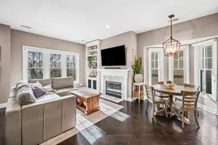 1318 W Fletcher St, Chicago, IL 60657 - Photo 2