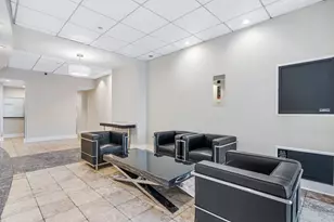 744 N Clark St, Chicago, IL 60654 - Photo 2