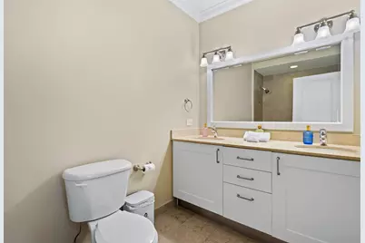 744 N Clark Street #501, Chicago, IL 60654 - Photo 14