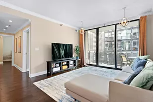 744 N Clark St, Chicago, IL 60654 - Photo 10