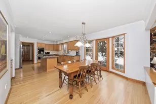 500 Buckingham Pl, Downers Grove, IL 60516 - Photo 14