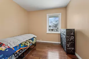 135 Ambassador Ave, Romeoville, IL 60446 - Photo 8