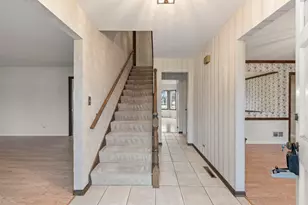 966 W Bauer Rd, Naperville, IL 60563 - Photo 4