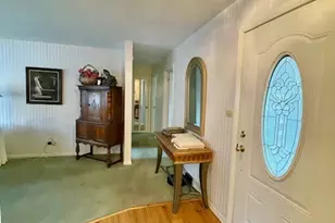 700 Longview Dr, Countryside, IL 60525 - Photo 2