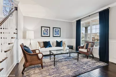 374 N Myrtle Avenue, Elmhurst, IL 60126 - Photo 10