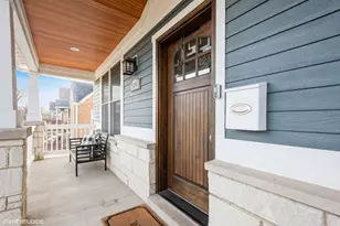 374 N Myrtle Ave, Elmhurst, IL 60126 - Photo 6