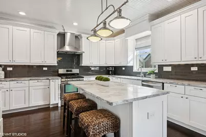 374 N Myrtle Avenue, Elmhurst, IL 60126 - Photo 18