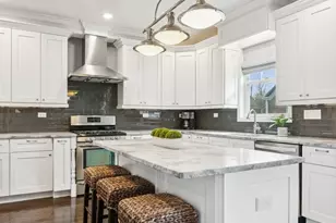 374 N Myrtle Ave, Elmhurst, IL 60126 - Photo 20