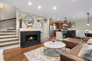 1012 S Loomis St, Chicago, IL 60607 - Photo 2