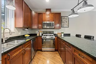 1012 S Loomis St, Chicago, IL 60607 - Photo 6