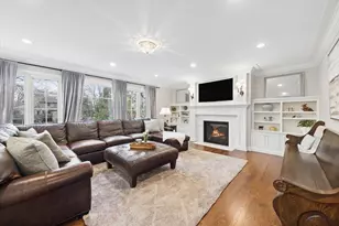 156 Sunset Ave, Glen Ellyn, IL 60137 - Photo 16