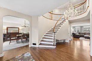 156 Sunset Ave, Glen Ellyn, IL 60137 - Photo 4