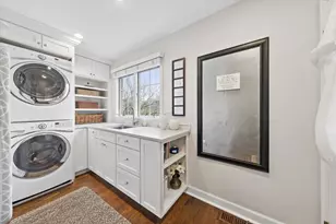 156 Sunset Ave, Glen Ellyn, IL 60137 - Photo 8