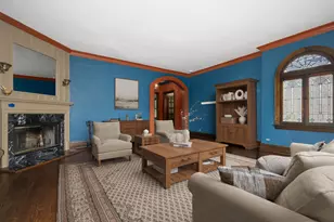 2542 W Coyle Ave, Chicago, IL 60645 - Photo 4