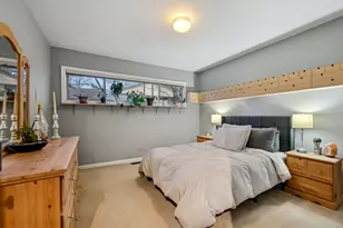 595 Ravinia Rd, Highland Park, IL 60035 - Photo 18