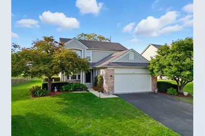 35 S London Court, South Elgin, IL 60177 - Photo 1