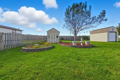 35 S London Court, South Elgin, IL 60177 - Photo 16