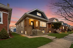 1913 East Ave, Berwyn, IL 60402 - Photo 2