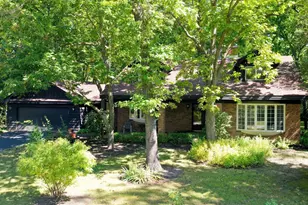 18238 W Gages Lake Rd, Grayslake, IL 60030 - Photo 16