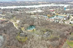 18238 W Gages Lake Rd, Grayslake, IL 60030 - Photo 2