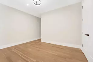 3352 N Ashland Ave, Chicago, IL 60657 - Photo 12