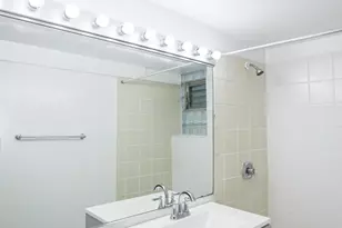 1318 W Foster Ave, Chicago, IL 60640 - Photo 6