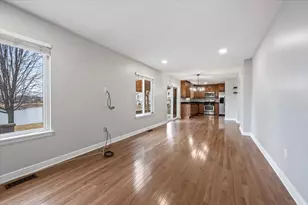 1720 William Dr, Romeoville, IL 60446 - Photo 12