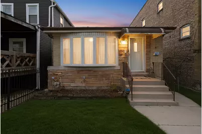 2049 N Kildare Avenue, Chicago, IL 60639 - Photo 2