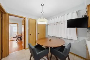 2049 N Kildare Ave, Chicago, IL 60639 - Photo 10