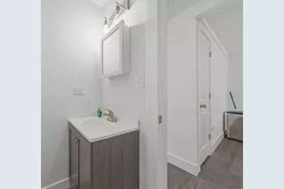 528 Charlotte Avenue, Crystal Lake, IL 60014 - Photo 12