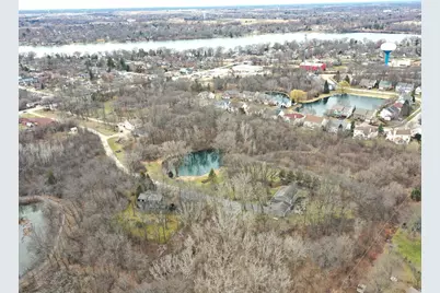 18238 W Gages Lake Road, Grayslake, IL 60030 - Photo 2