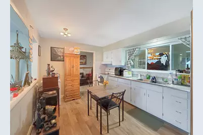 1427 Mark Drive, Freeport, IL 61032 - Photo 8