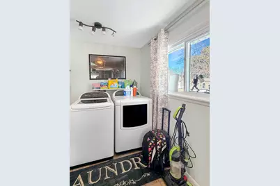 1427 Mark Drive, Freeport, IL 61032 - Photo 14