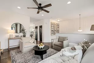 1589 Deer Pointe Dr, South Elgin, IL 60177 - Photo 8