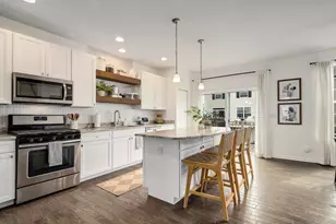 1589 Deer Pointe Dr, South Elgin, IL 60177 - Photo 10