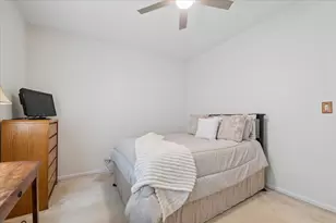 4538 S St Lawrence Ave, Chicago, IL 60653 - Photo 20
