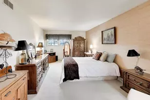 1111 E Greenwood Dr, Mount Prospect, IL 60056 - Photo 20