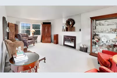 1111 E Greenwood Drive, Mount Prospect, IL 60056 - Photo 6