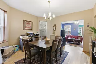 2318 W Addison St, Chicago, IL 60618 - Photo 18