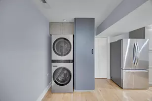 2046 W Moffat St, Chicago, IL 60647 - Photo 16