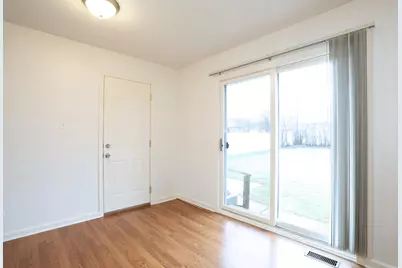 230 Princeton Street, Hoffman Estates, IL 60169 - Photo 8